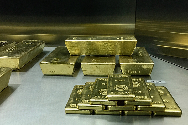 Lingotes nuevos vs. de segunda mano: todo lo que un inversor debe saber 2 lingotes nuevos