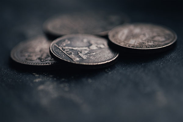 ¿Por qué se ennegrece la plata y cómo afecta a su valor de inversión? 4 plata ennegrecida