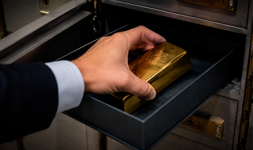 ¿Cómo afecta el estado de conservación de un lingote o moneda a su precio de recompra?
