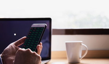 ¿Cómo invertir en oro y plata a través de ETFs?